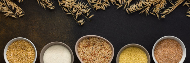 碗里的谷物图片下载