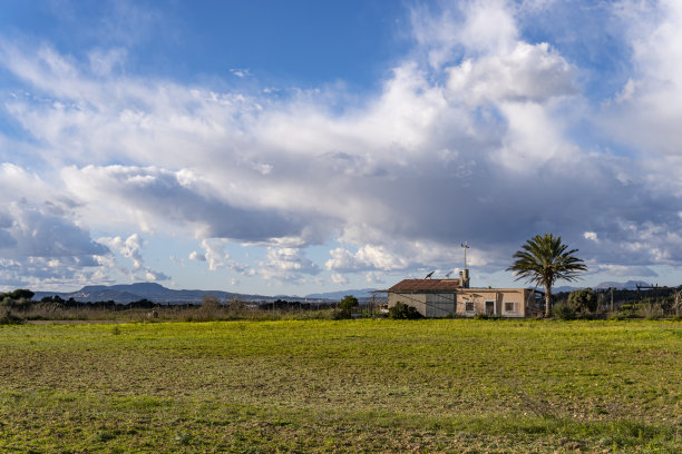 荒废的乡村房屋图片下载