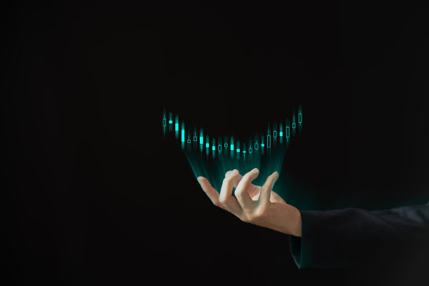 计划和战略，股票市场，业务增长，进步或成功的概念。商人或交易员正在显示一个日益增长的虚拟全息股票，投资交易。图片下载