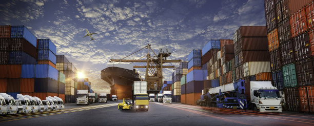 船舶港口集装箱货车业务集装箱货船和货机的物流运输与船厂起重机桥朝阳，物流进出口和运输行业背景图片下载