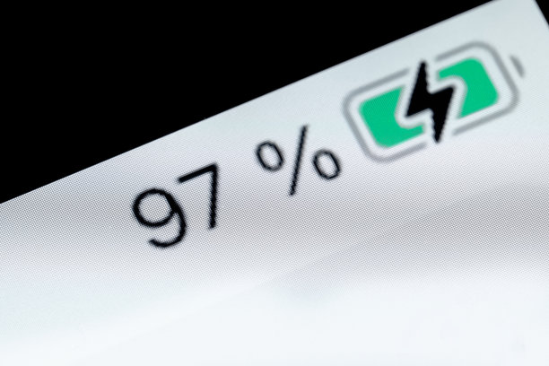 智能手机充电电量指示灯- 97%:关闭宏图片下载