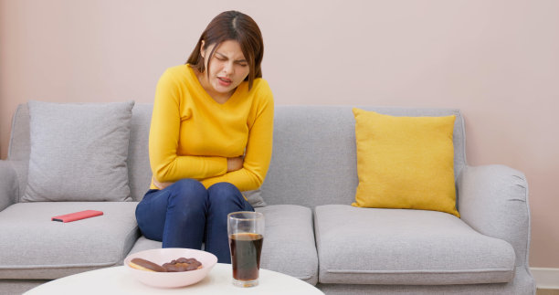 亚洲女孩消化系统疾病图片下载