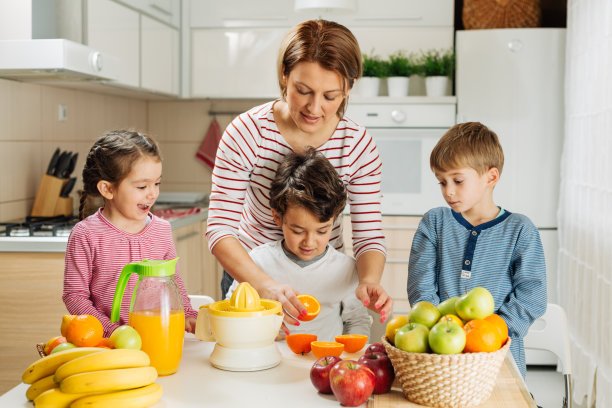 家庭制作健康早餐图片下载