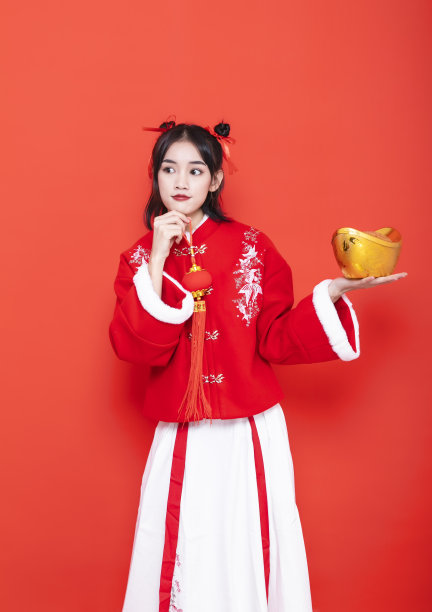 亚洲妇女拜年的肖像图片下载