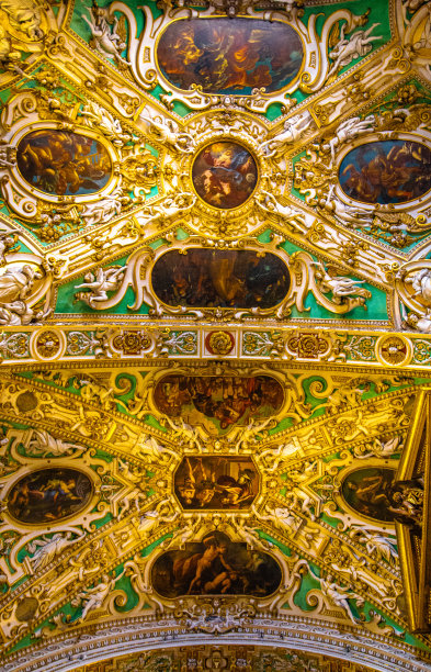 圣玛丽亚教堂，意大利北部贝加莫上城的一座主要教堂图片下载