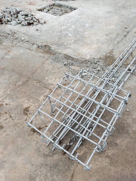 屋架:建筑中用于房屋底部的钢桁架图片下载