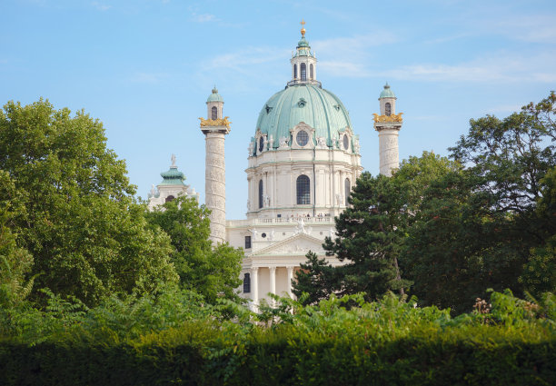 卡尔skirche是18世纪的哈布斯堡大教堂。图片下载
