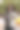 一个拿着笔记本电脑的女商人图片下载