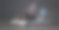 男子通过计算机图标连接启动网络访问启动业务。图片下载