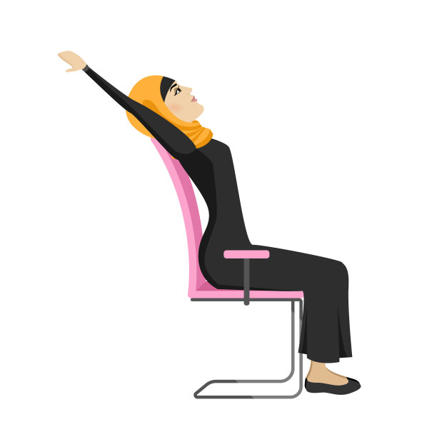 女人在办公椅上做运动图片下载