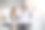 年轻的工程师和技术人员在现代化的办公室里共同研究新项目图片下载