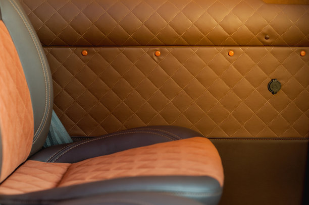 舒适的内饰，软座椅图片下载