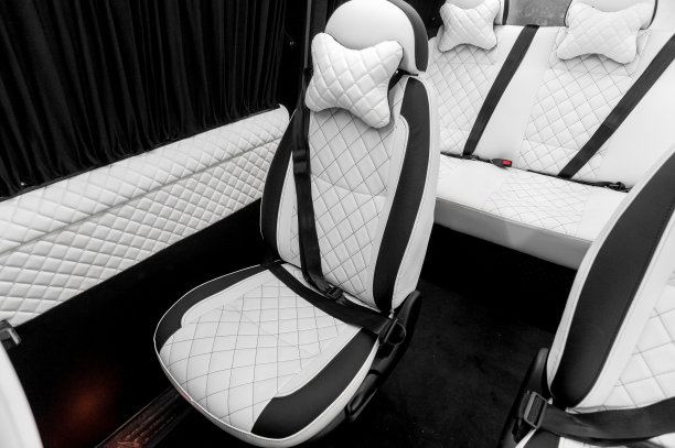 舒适的内饰，软座椅图片下载