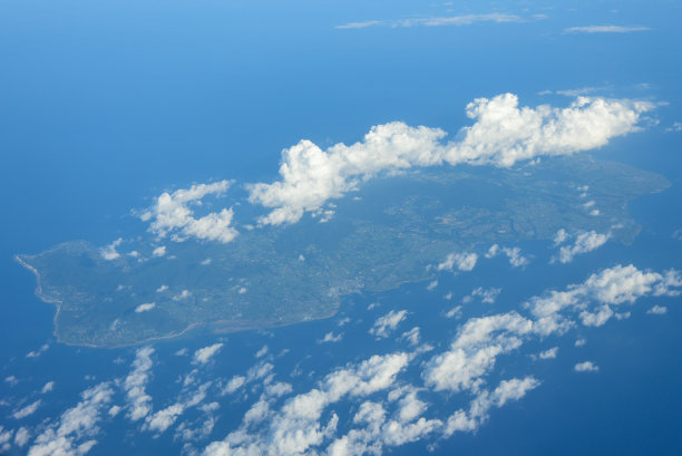 从飞机内部看到的美丽景色图片下载