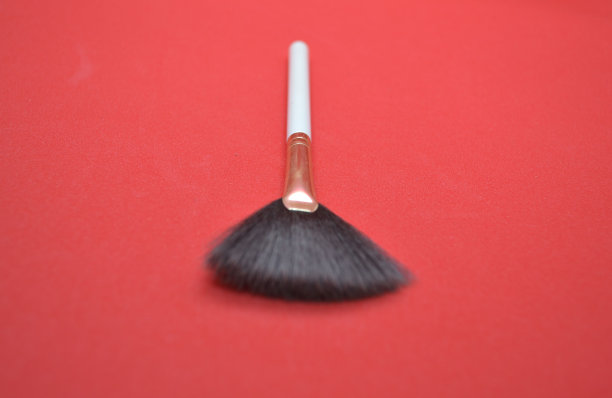 化妆刷、眉刷是美工用于美容的化妆套装图片下载