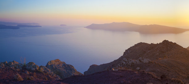 爱琴海和希腊圣托里尼岛的自然风光图片下载