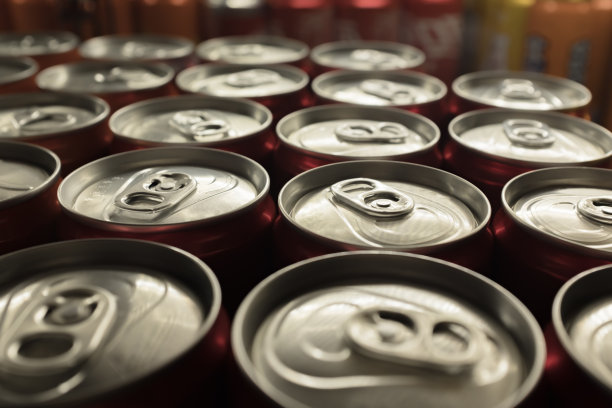 大量的罐装饮料图片下载