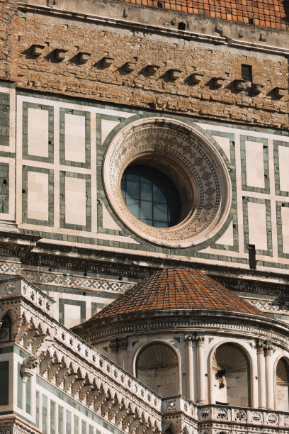 圣玛丽亚·德尔·菲奥里大教堂，建筑细节，意大利佛罗伦萨图片下载
