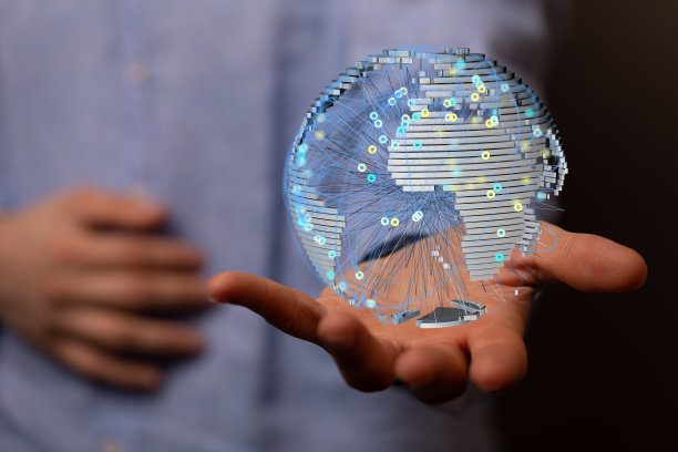 男性手与3D渲染的数字地球上面-全球，全球网络的人的概念图片下载