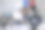 年轻的亚洲女性平面设计师为在线课程录制视频内容。图片下载