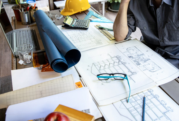 在新建筑计划中担任建筑师图片下载