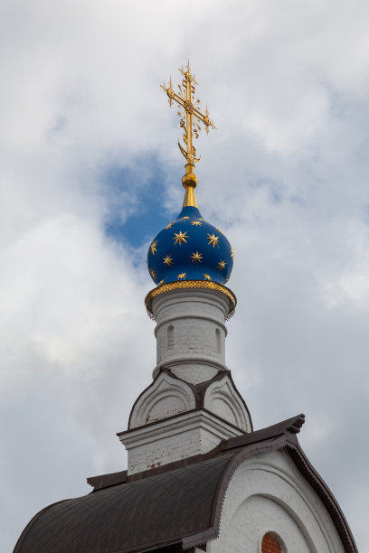 东正教堂用金星装饰的小圆顶图片下载