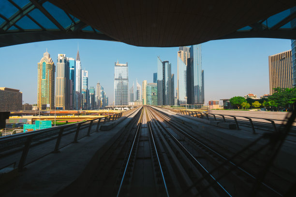 迪拜地铁日落时分图片下载