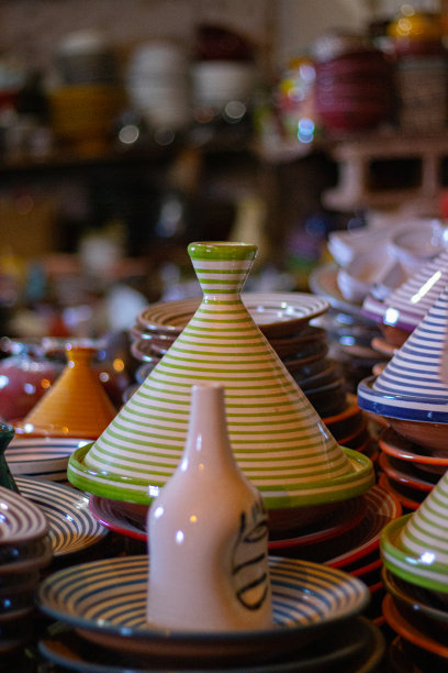 马拉喀什的摩洛哥陶器图片下载