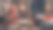 电视情景喜剧概念。四个不同的朋友在客厅里玩耍。电视节目关于女人解释事物的滑稽小品。网络频道或流媒体服务的喜剧系列。图片下载