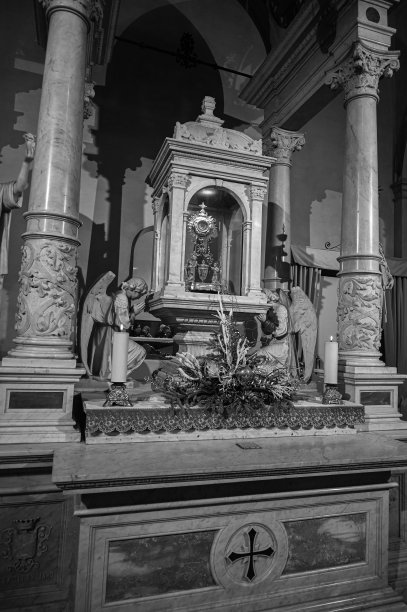 Lanciano市基。圣弗朗西斯科圣所教堂-圣体奇迹的所在地图片下载