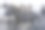 白天在法国Camargue的水里奔跑的白马的美丽照片图片下载