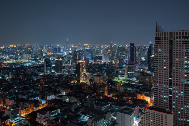大都市曼谷和房屋的夜间灯光景观图片下载