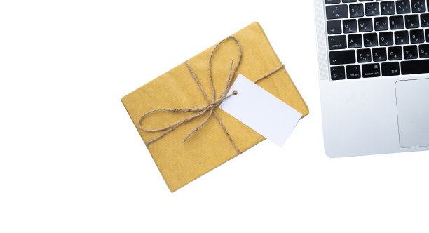 复古礼品盒和笔记本电脑平铺横幅和海报复制空间图片下载