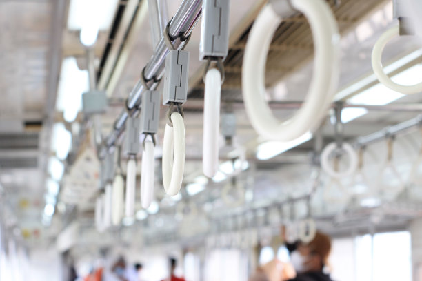 火车乘客把手图片下载