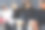 年轻的非裔美国人在户外玩得很开心-城市街头人的生活方式图片下载