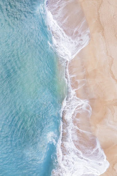 海浪和海滩俯瞰，自然背景。图片下载