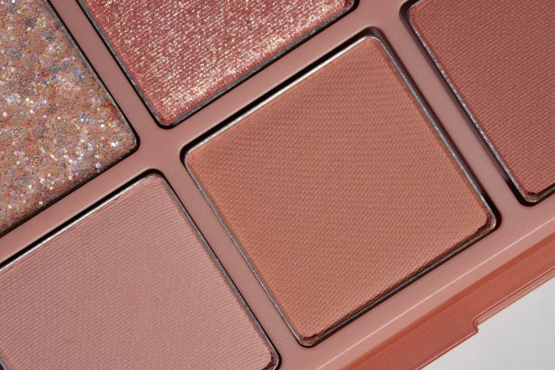 闪光和哑光眼影微距照片图片下载