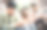 城市人群使用移动智能手机坐在大学学院的院子里-年轻的朋友沉迷于智能手机技术设备-技术概念与始终连接在desat过滤器上的学生图片下载
