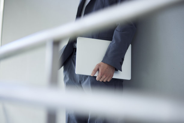 年轻的日本商人图片下载