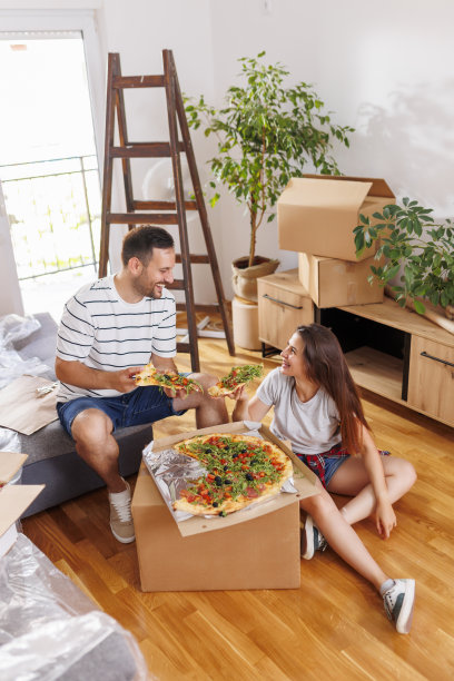 情侣在一起住的时候午休图片下载