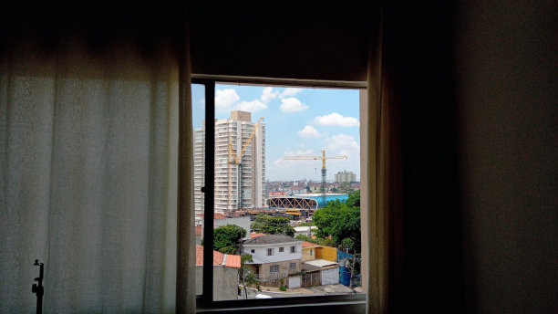 公寓窗户图片下载