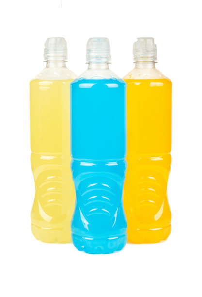 三个多色塑料瓶，在白色背景上隔离，用于运动图片下载