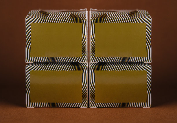 香水产品的纸盒正面图片下载