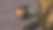 骑摩托车的女孩。镜子里模糊的倒影。有选择性的重点。在摩托车的镜子里展示女孩。非常漂亮的眼睛。图片下载