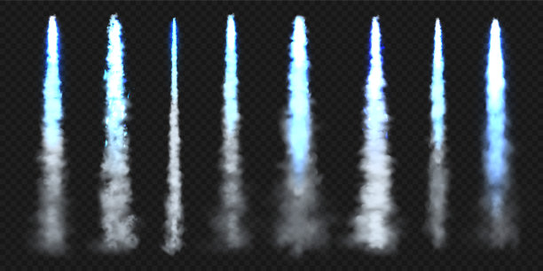 逼真的蓝色太空火箭轨迹。燃放节日烟花。大火爆发，爆炸。导弹或子弹痕迹。喷气式飞机的轨迹。烟云，雾。蒸汽流量。矢量图图片下载