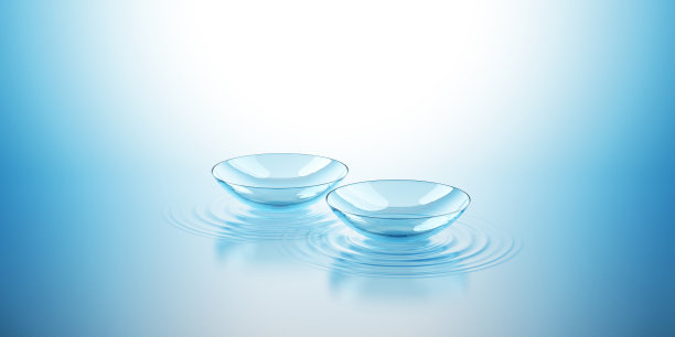 隐形眼镜在水上图片下载