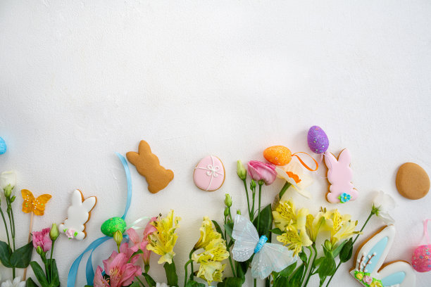 复活节背景春天花兔子饼干光表面图片下载