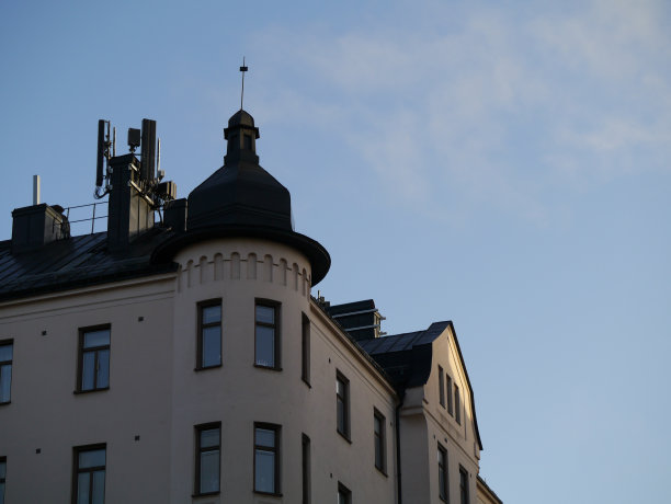 公寓大楼的低角度视图图片下载