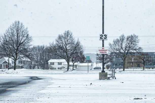 零售停车场禁止过夜停车标志图片下载
