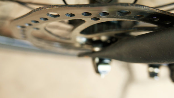 自行车配件:自行车盘式制动器。自行车前盘式制动器图片下载